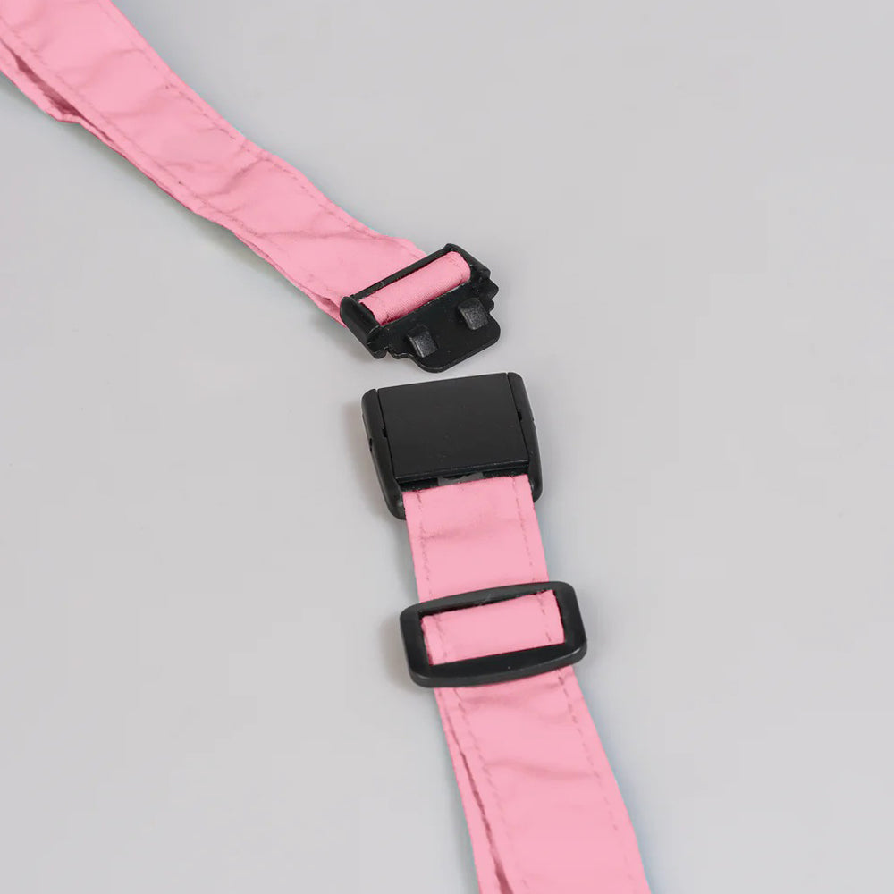Brunnen-malschuerze-Werkenschuerze-Kinderschuerze-mit-Tasche-pink-tulip-104809525-verschluss-lafueliki
