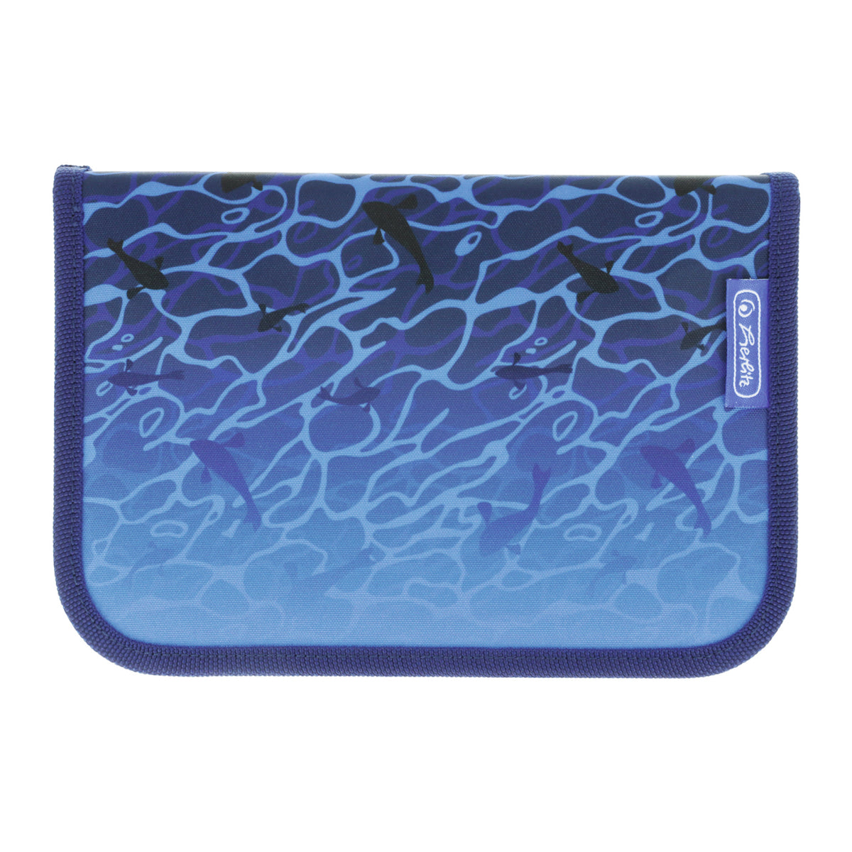 Herlitz-Schulranzen-Ultra-Light-Plus-Blue-shark-Hai-40081103470781-federmappe-geschlossen-rueckseite-lafueliki