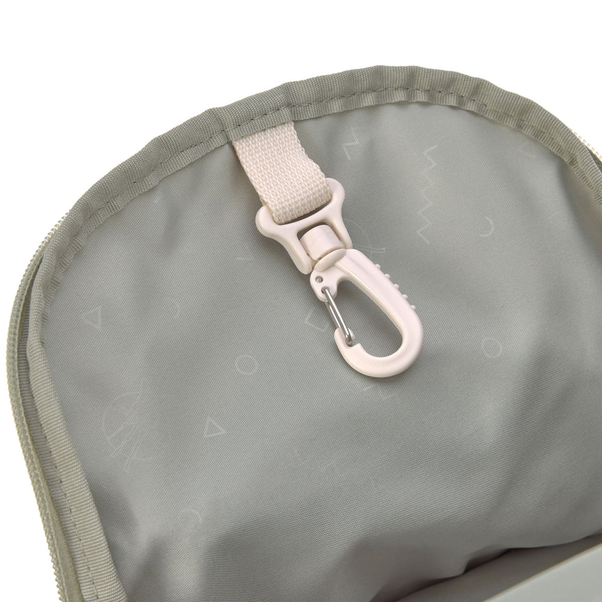 Laessig-Kindergartenrucksack-Happy-Prints-Oliv-harken-1203001581-lafueliki