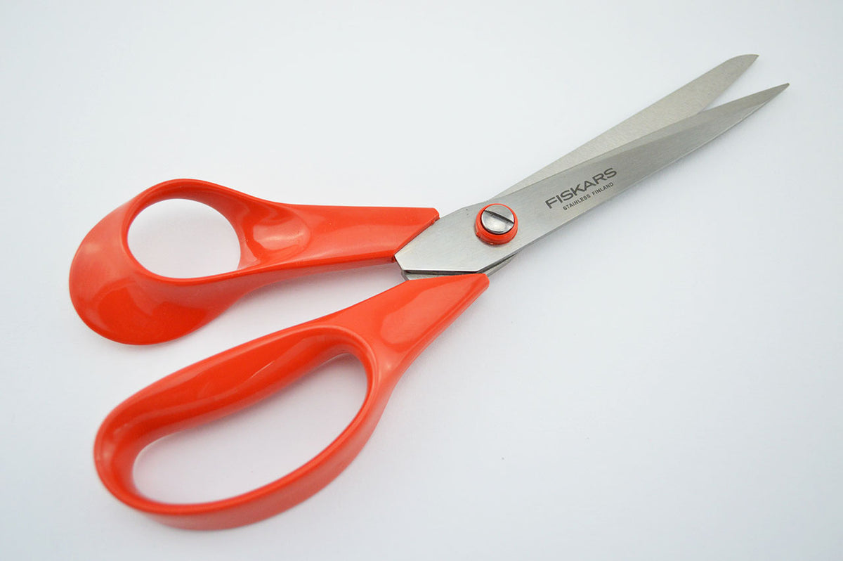 Linkshaender-Allzweckschere-Fiskars-Haushalt-Buero-1