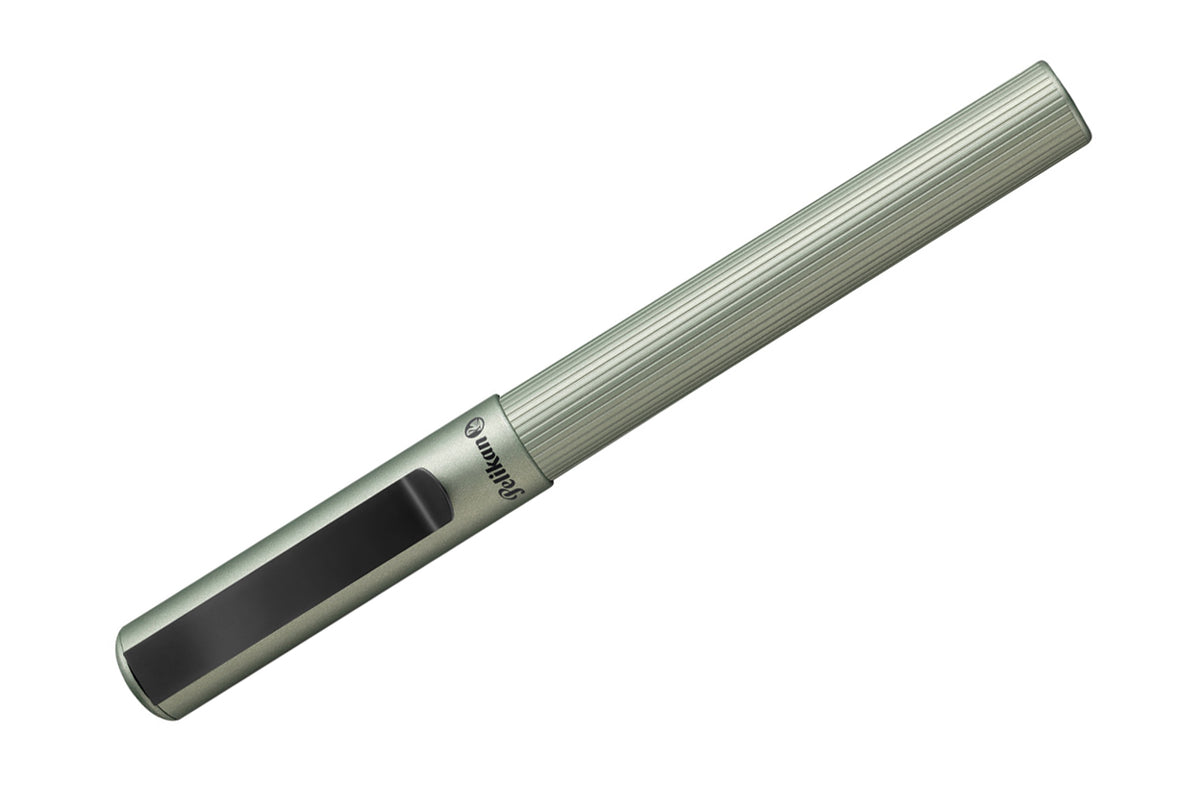 Pelikan-Tintenroller-Pina-Colada-edition-oliv-824408-geschlossen-lafueliki